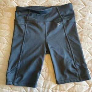 Girls gray athletic shorts with pockets